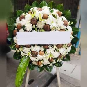 พวงหรีดดอกไม้สด FFW00017