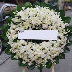 พวงหรีดดอกไม้สด FFW00018