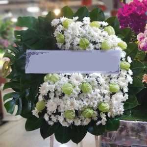 พวงหรีดดอกไม้สด FFW00020