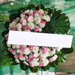 พวงหรีดดอกไม้สด FFW00028