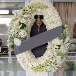 พวงหรีดหรูหรา wreathPW00051 ขนาด  90*60 cm